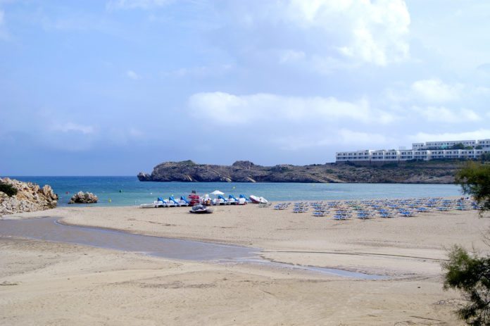 Strand in Son Parc, Menorca