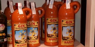 Gin Xoriguer – Das Nationalgetränk Menorcas Menorcischer Gin Xoriguer, Menorca