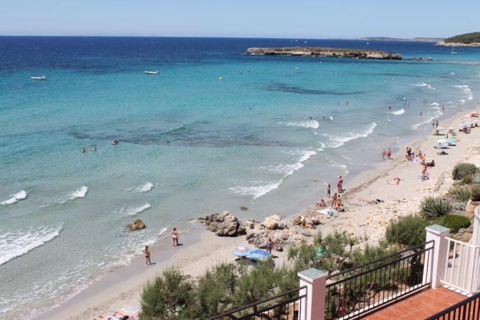 Strand und Meer in SantoTomas, Menorca